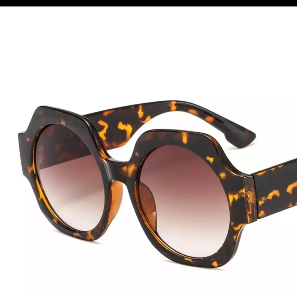 🆕 Hexagon Frame Sunglasses